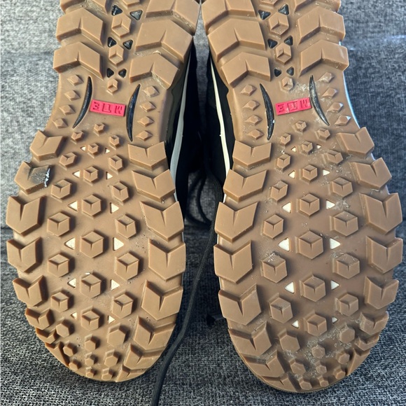 Vans Black MTE Men's Boots - Picture 5 of 5